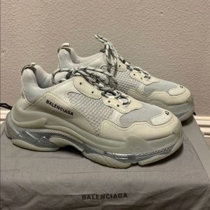 Balenciaga Triple S Clear Sole Grey